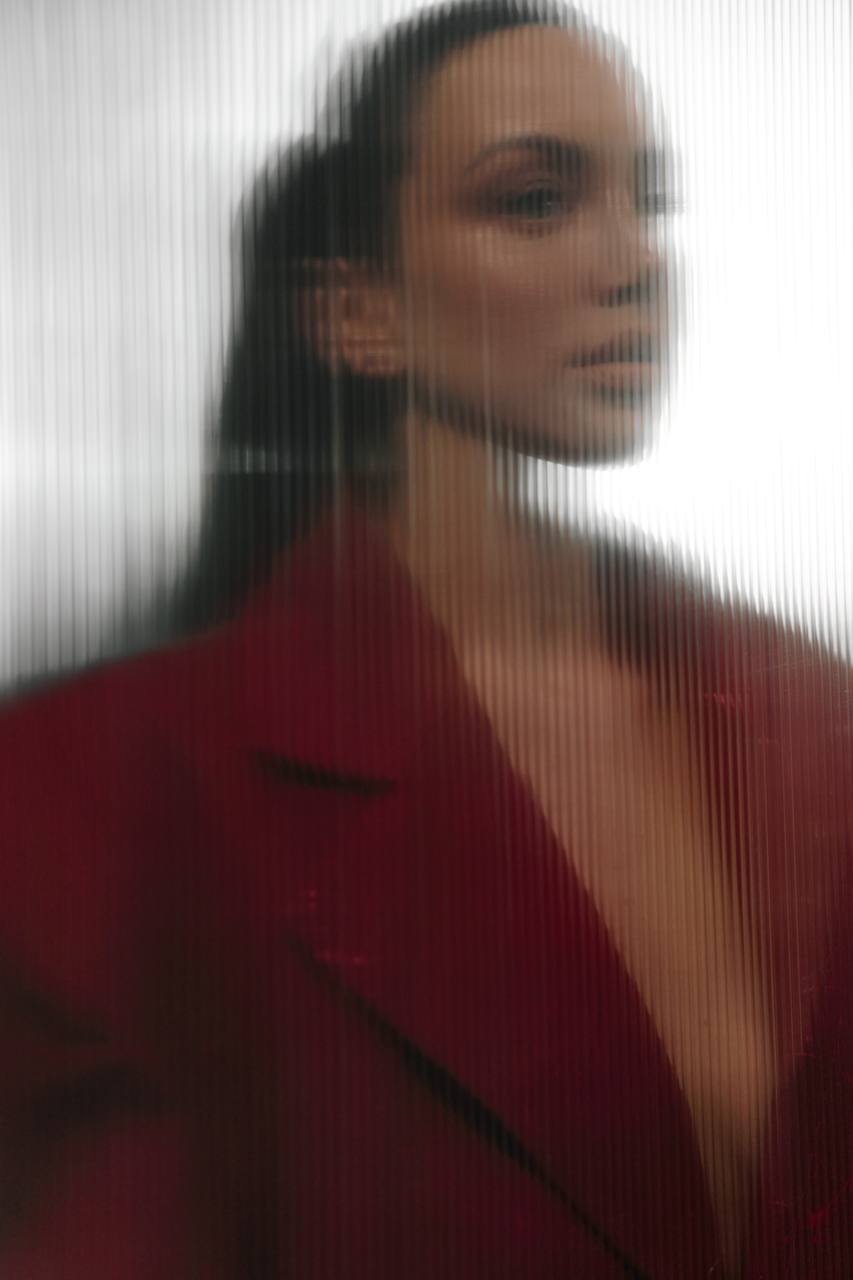 VIVIENNE