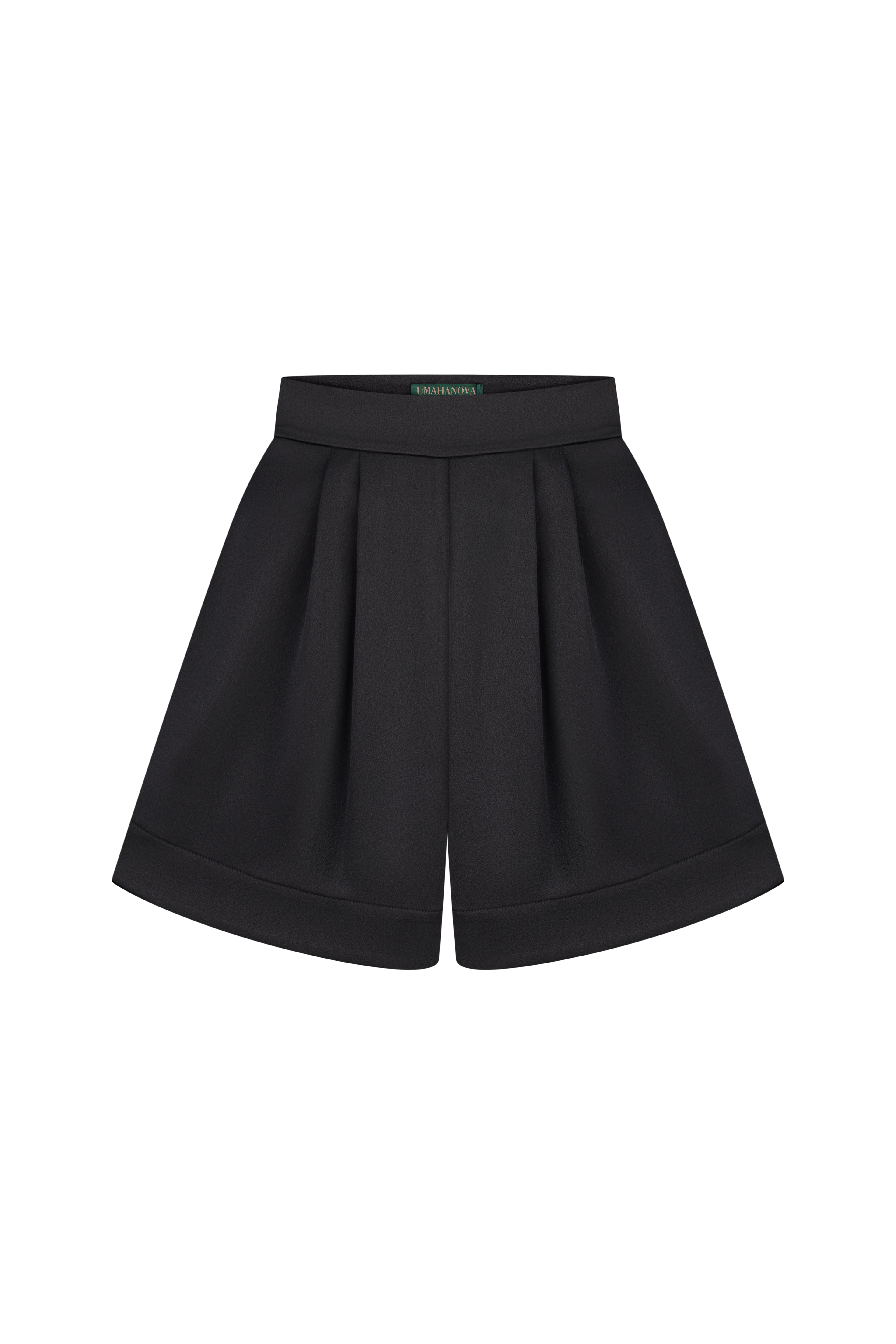 SOLISSE Black Shorts