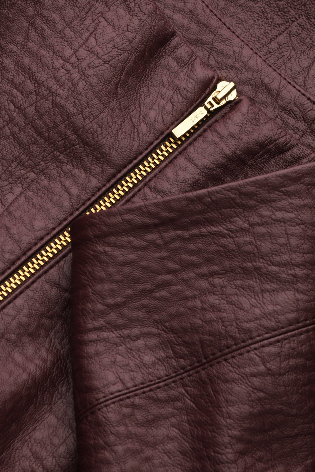 Raven Skirt in Burgundy