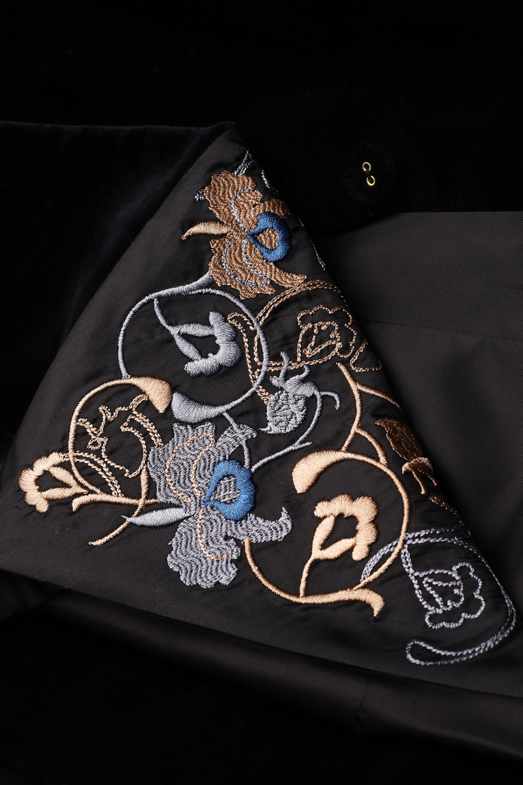 Velvet blazer with embroidery “Echo”